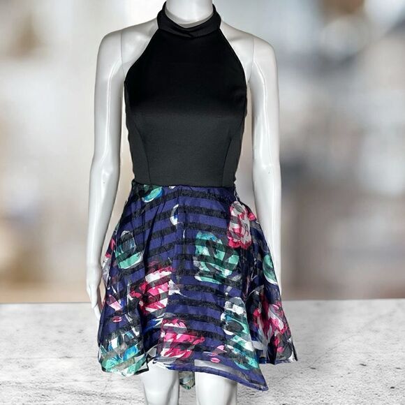 Hot Gal High High Low Sleeveless Black Top Floral Print Bottom - Picture 2 of 8